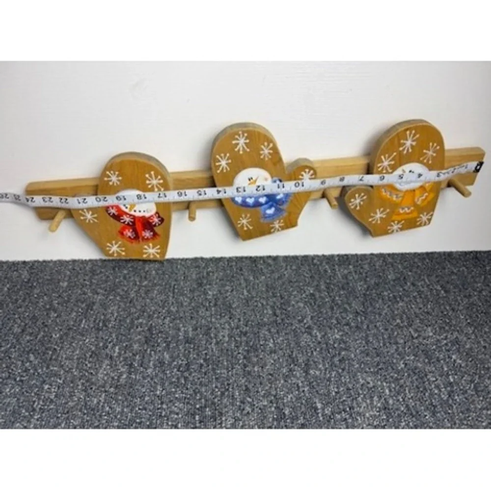 Snowman Mitten Wooden Wall Peg Rack Winter Decor Stocking Holder 90s Christmas